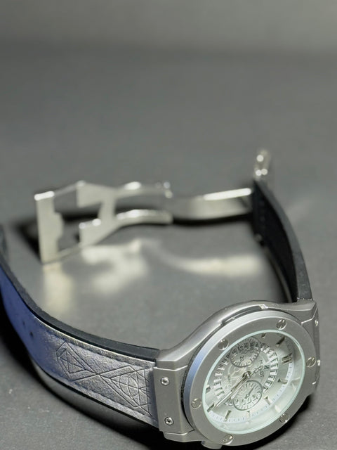 HUBLUT ICE GRAY ( Life Time Machine Warranty) With Complete Box + FREE DELIVERY AND ALLOW TO CHECK PARCEL BEFORE PAYMENT